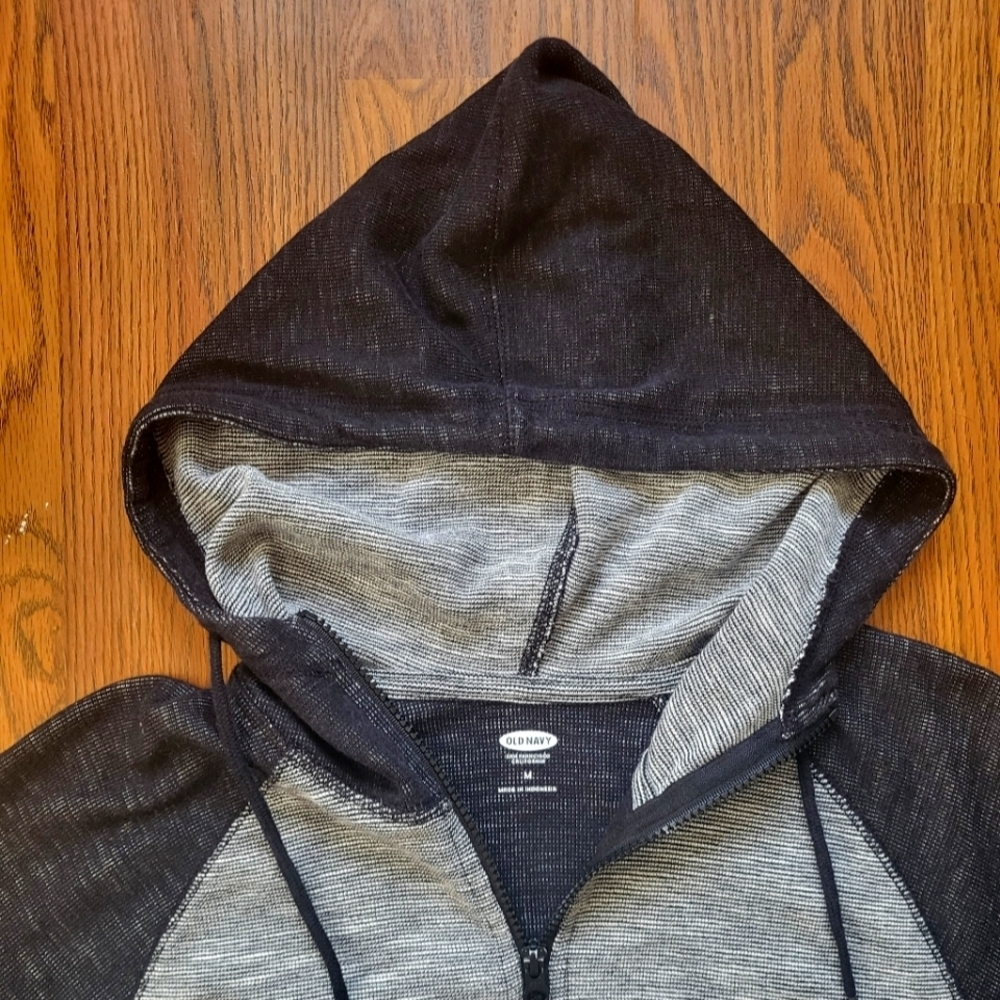 Old Navy Men’s Zip-Up Medium Black & Grey Hoodie – Classic Casual Knit Style - Picture 4 of 5